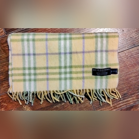 Burberry 100 % cashmere scarf VINTAGE - Picture 4 of 4